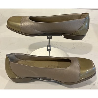 SAS Woman's Coco Ballet Flat Nude Rose Pearl Leather Two Toned Loafer Size 9M