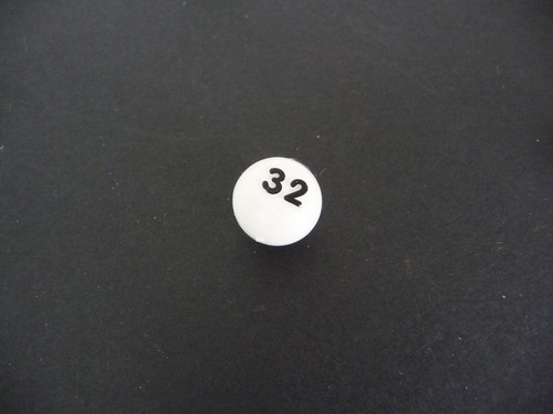 Spare Parts - CHAD VALLEY BINGO WHITE NUMBERED BALLS (No 1 to 45) - 0.5"/ 12.5mm - Picture 34 of 43