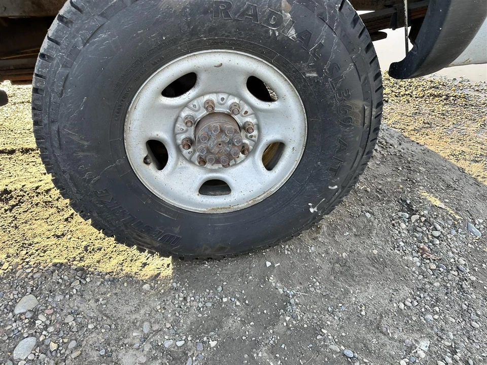 Б/у суппорт переднего левого дискового тормоза подходит: 2003 Chevrolet Silverado 2500 пикап Fr - Изображение 4 из 4