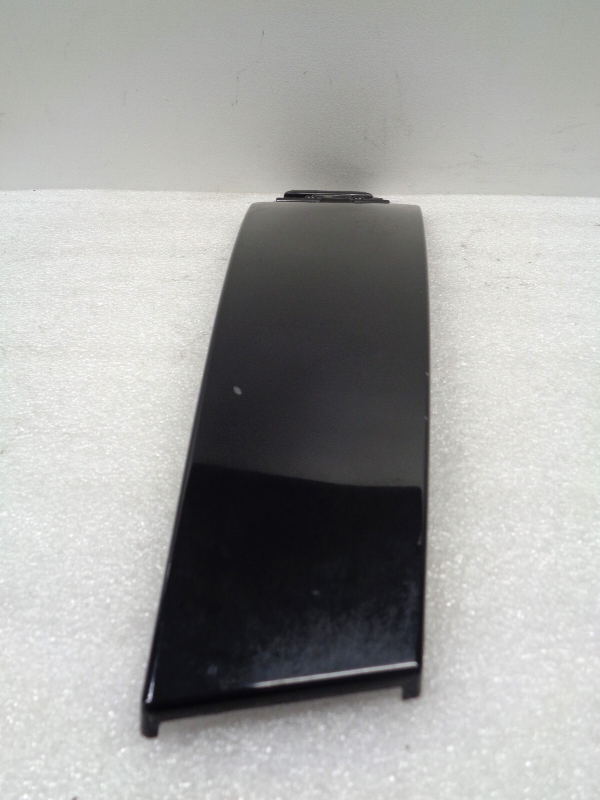 14-17 Maserati Ghibli Front Left Driver Door Exterior Pillar Black OEM AK230943