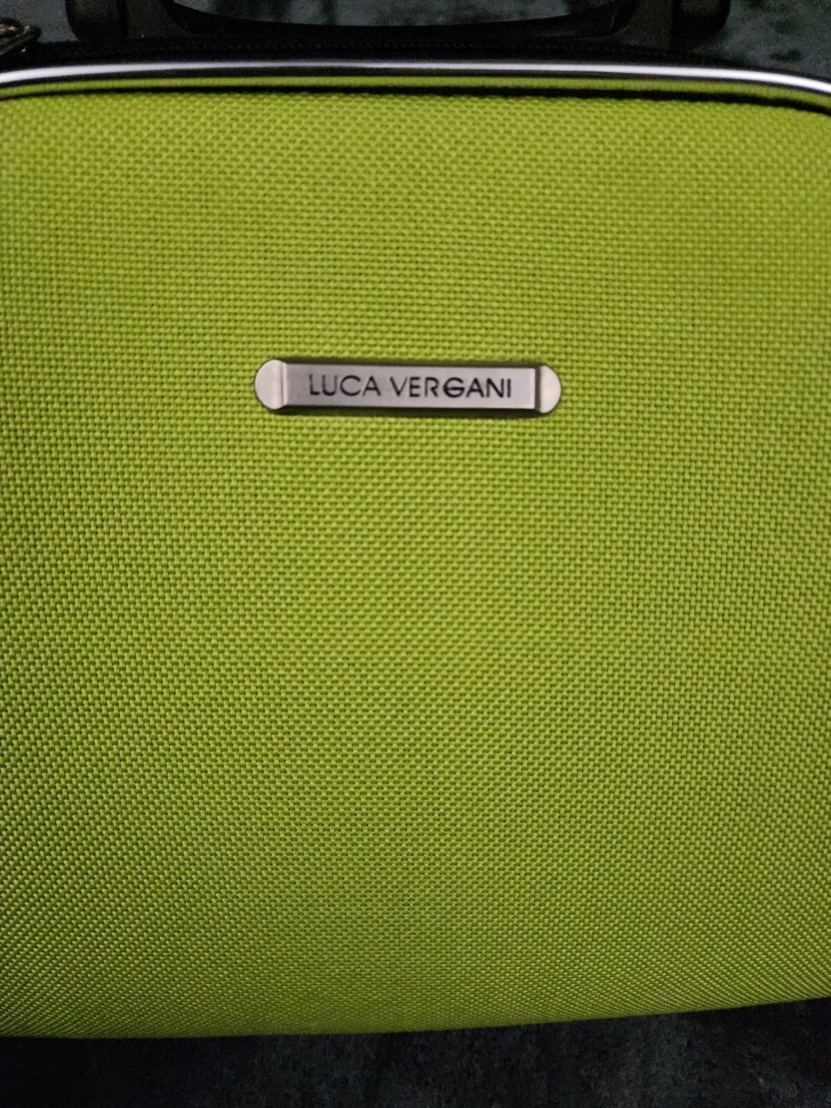 Luga Vegani Green Hard Case Luggage Bag Carry On, Cosmetic Bag 