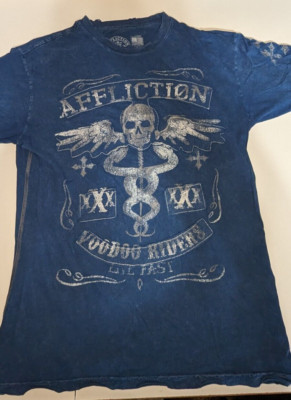 Affliction T-shirt, live fast, embroidered patches, X-Large.