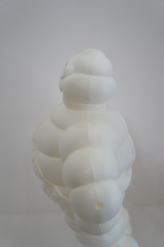 Figura de juguete de plástico oficial Michelin Man 12" Francia vintage 1981 Mr Bibendum - Imagen 11 de 19
