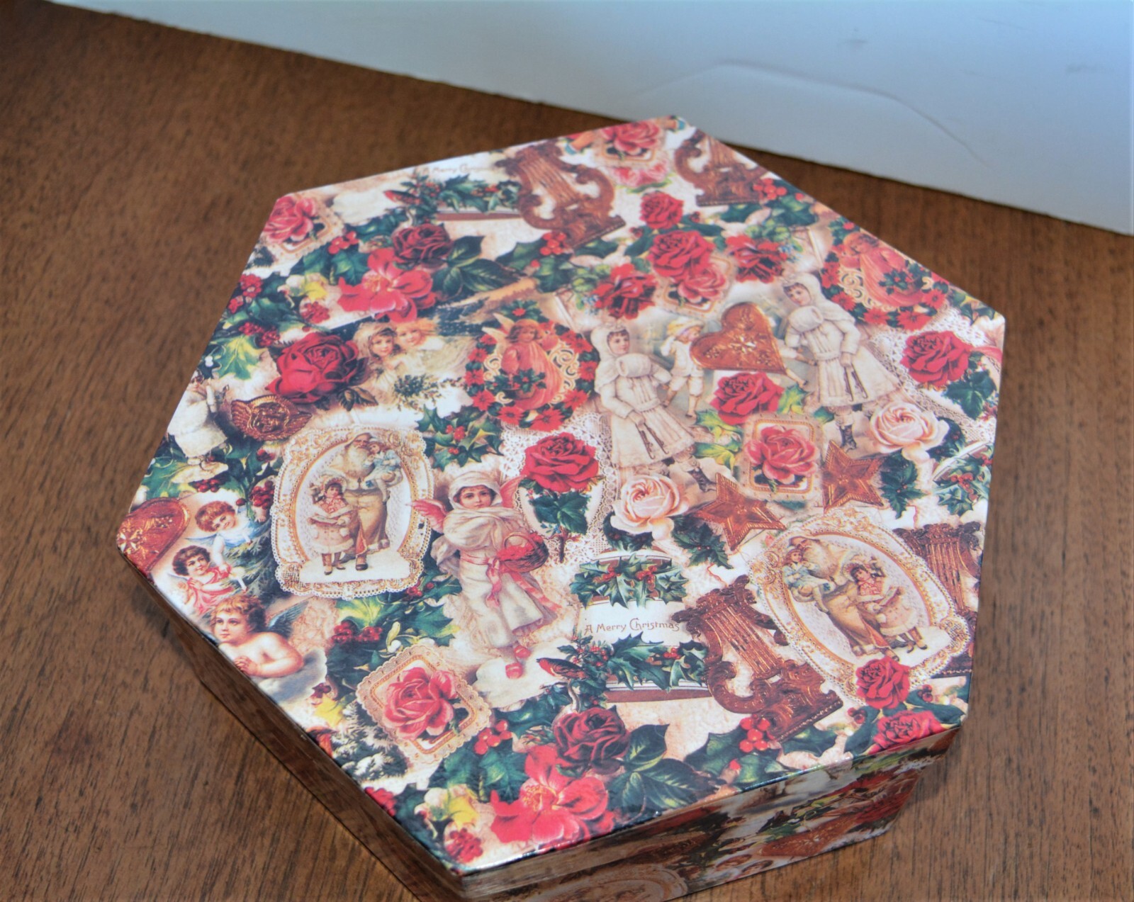 VTG Stackable Storage Hat Box (3) Hexagon Victori… - image 4