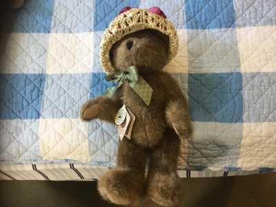 Boyds Bears Adeline Labearsley TJ's Best Dressed 8in Plush Bear Hat Bow 912657