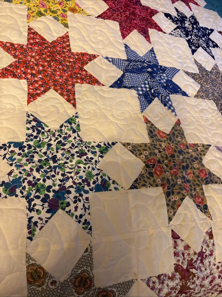 Edredón de retazos hecho a mano SOLO 83 X 75 rojo ocho puntos estrella solitaria acolchado a máquina Foto 3 de 4