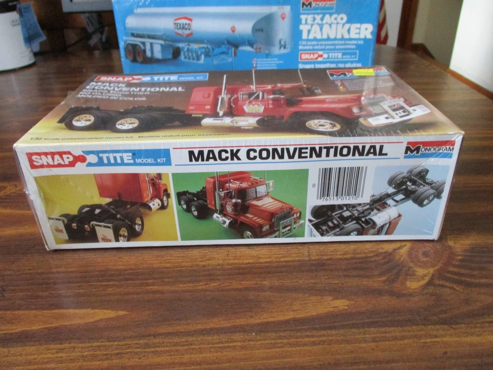 Vintage Monogram Snap Tite Mack Conventional/Tanker Trailer 1/32 Model Kit - Image 3 of 4