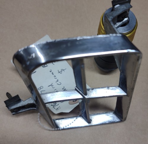 1976-78 Pontiac Firebird RH Marker Light/ Turn Signal OEM Chrome Bezel pre-owned - Picture 6 of 10
