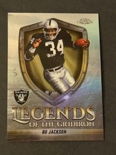 2025 Topps Chrome Legends Insert REFRACTOR LOG-17 Bo Jackson Los Angeles Raiders
