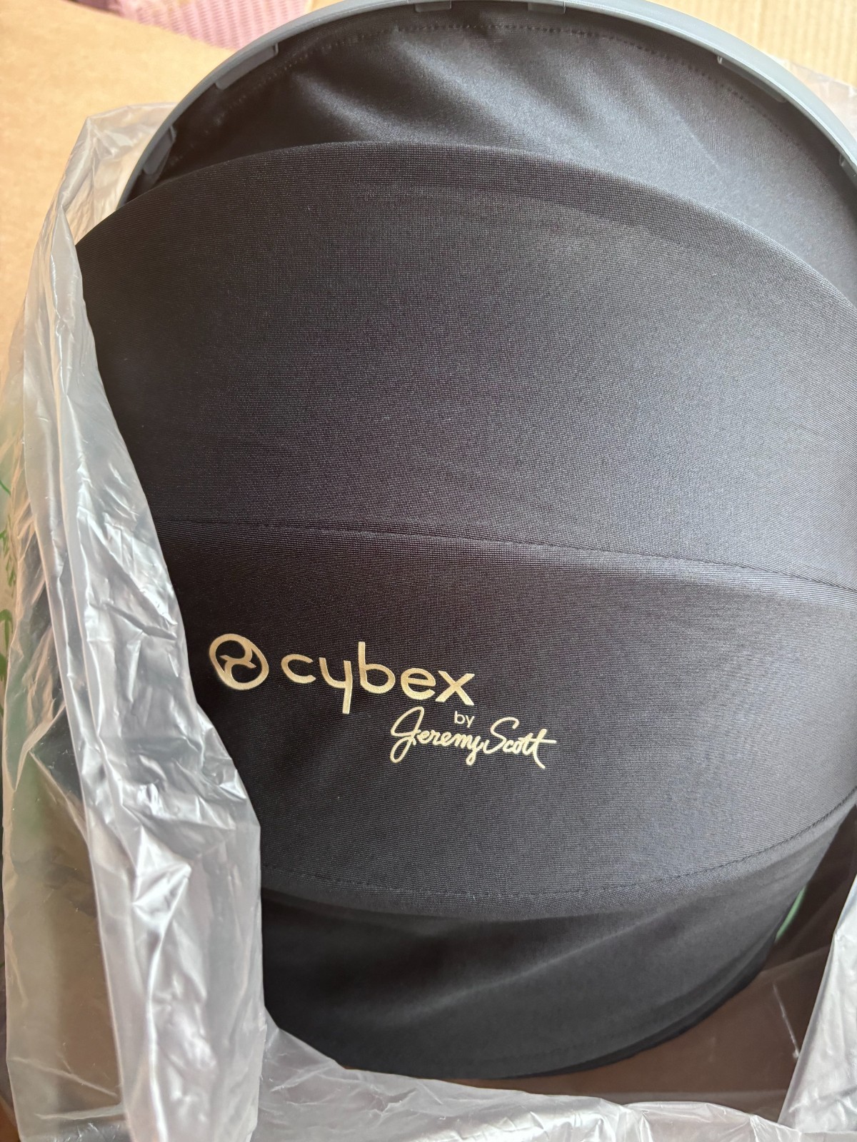 Seggiolino auto Cybex X Jeremy Scott Wings Cloud T taglia I nuovo con scatola - prezzo consigliato £ 379,95 - bambino foto 6