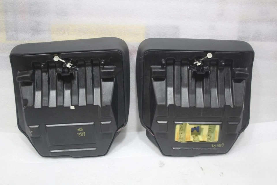 2003 2004 2005 2006 MERCEDES CL500 C215 REAR SEAT BOTTOMS BLACK LEATHER 271A - Image 2 of 4