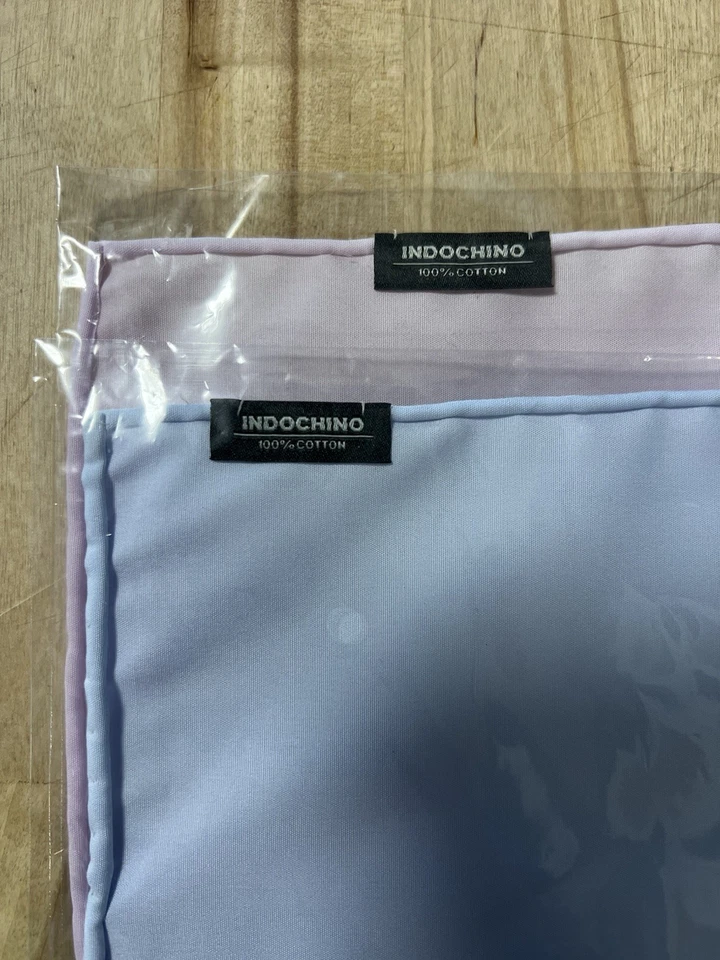 Set of 2 Indochino Pocket Squares – 100% Cotton Light Blue & Pale Pink - Image 4 of 4