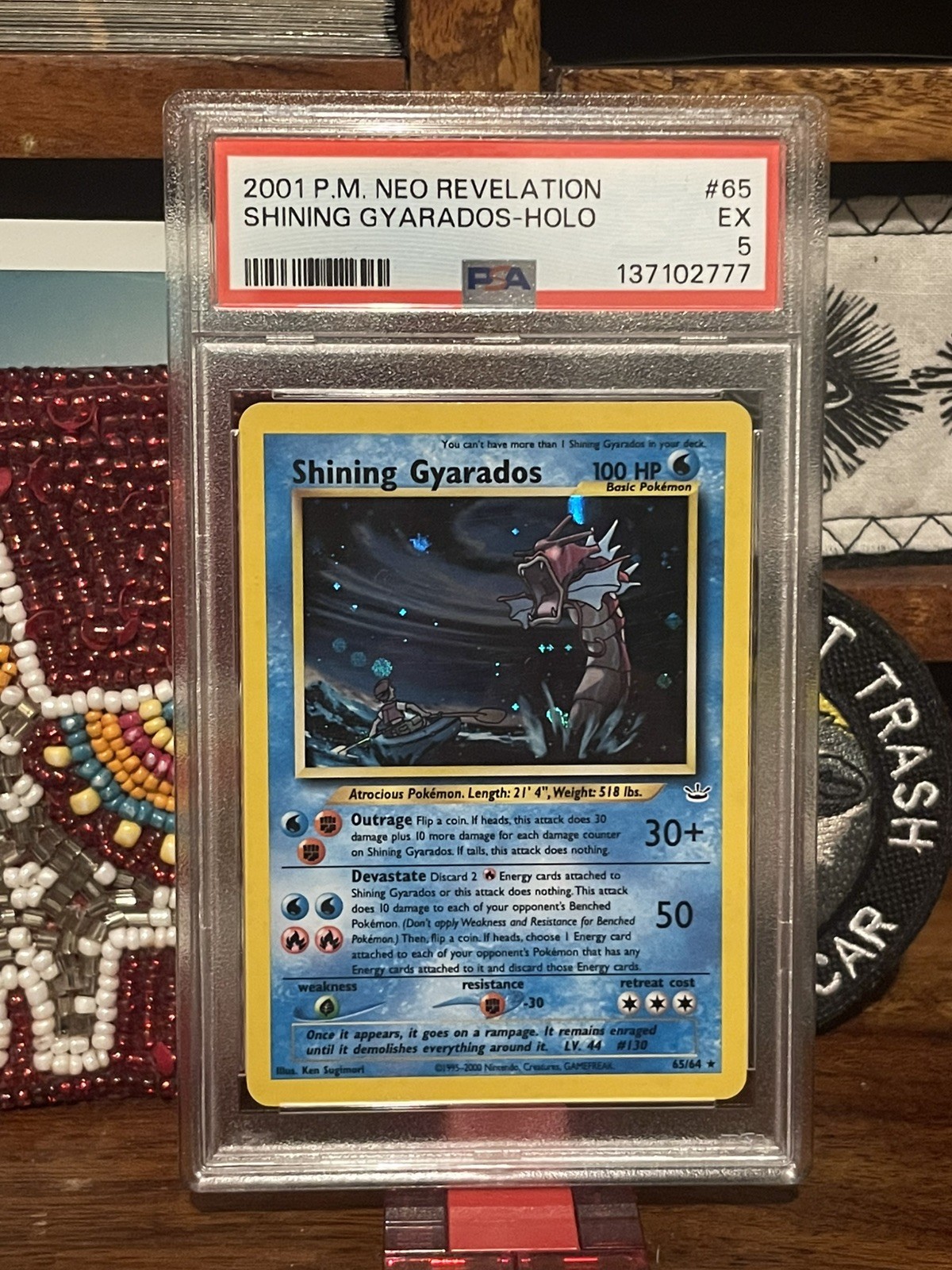 2001 Pokémon Neo Revelation Shining Gyarados Holo 65/64 new slab Psa 5