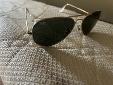 Ray-Ban Aviator Polarized Sunglasses Gold Metal Frame Green Glass Lenses