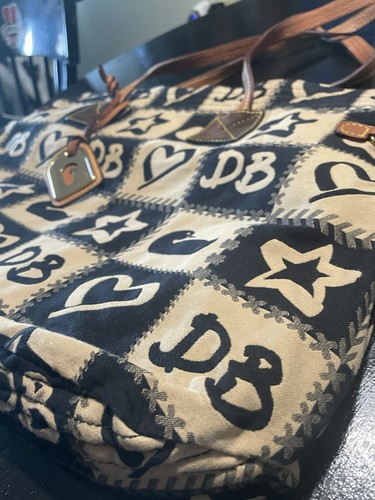 VTG Dooney and Bourke Bag-Monogram, Ducks and Stars- Very Good Condition - Picture 5 of 10