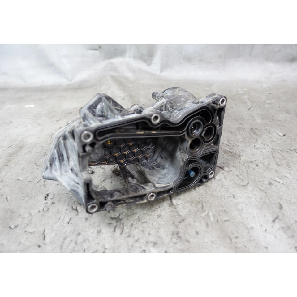 2014-2017 BMW F30 328d F10 535d N47 N57 Oil Filter Housing Stand OEM — 第 3/4 张图片