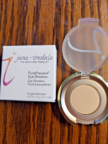 jane iredale PurePressed Eye Shadow "CHAMPAGNE" .06 oz. New in Box