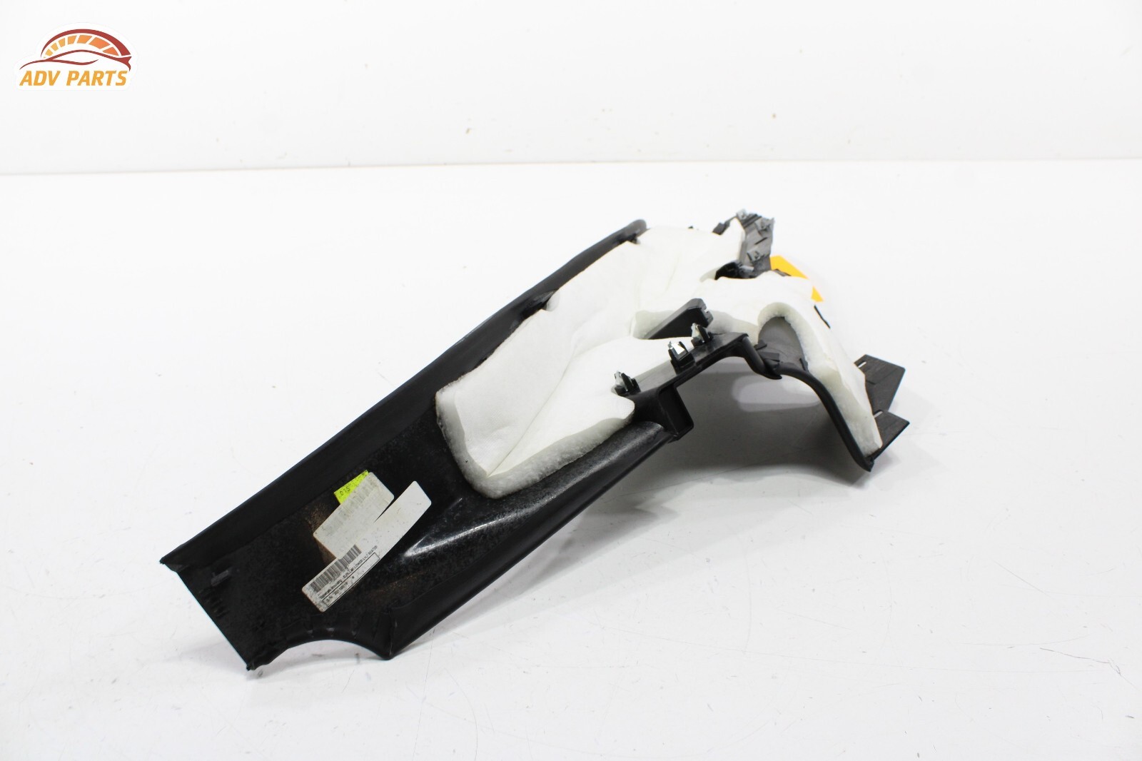 2017-2020 BENTLEY BENTAYGA REAR LEFT C PILLAR LOWER QUARTER TRIM COVER PANEL OEM