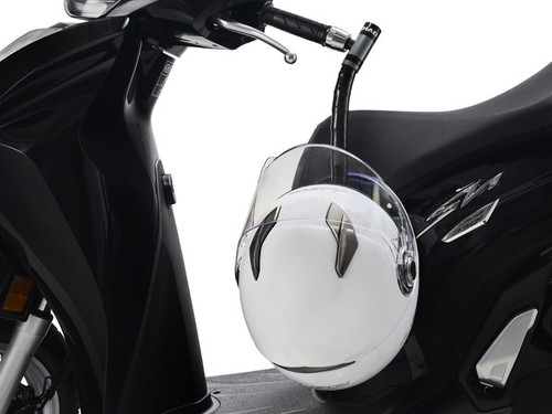 SHAD Series 2 Scooter Handlebar Lock and Fitting Kit Piaggio Beverly 400 S 21-24 - Picture 6 of 6