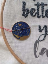 Wizardi Night Sky Magnetic Needle Minder F07M10-6 Night