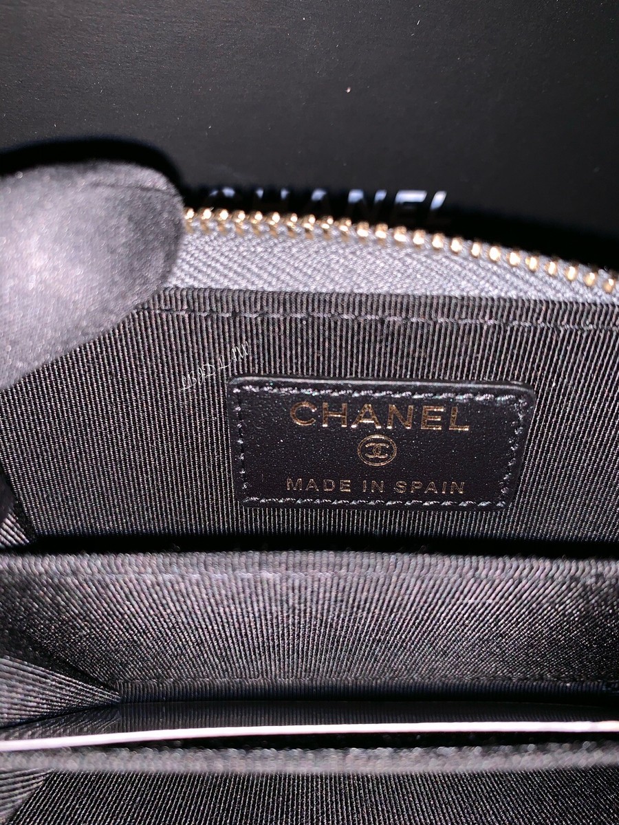 CHANEL 19S Iridescent Black Card Holder Zip Coin Purse Mermaid NWT