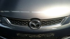 Calandre Mazda MPV