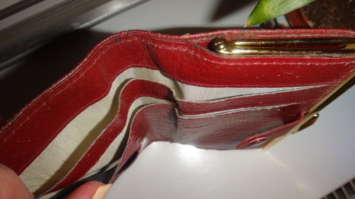 Cartera Doble Plegable Borgoña Cuero Genuino Años 60 70 De Colección Hecha en Inglaterra 5.5" x 3.5"🌸 - Imagen 10 de 15