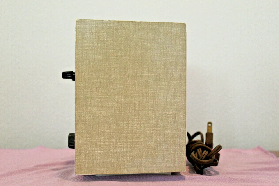 Radio Reloj RCA VICTOR RJD35B AM Taupe Estado Sólido (1967) Piezas/Reparación Foto 4 de 4