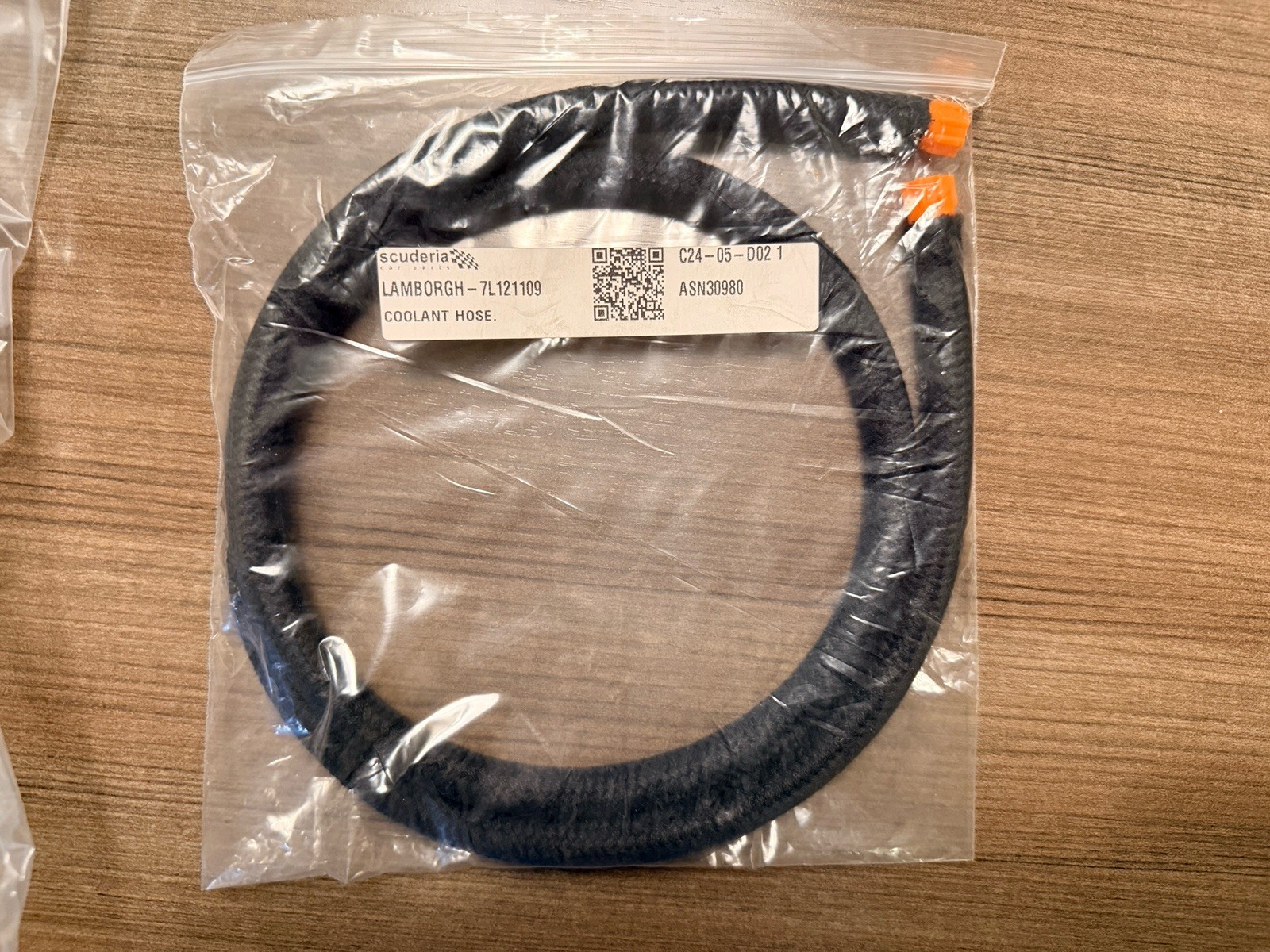 New Set of 2 OEM Lamborghini Gallardo Pre LP Coolant Hoses 7L121109 & 7L121103