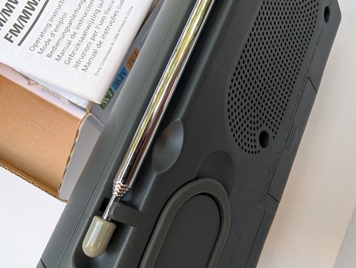 Sony ICF-403L Radio FM/MW/LW 3 bande NOS nuova - Foto 10 di 11