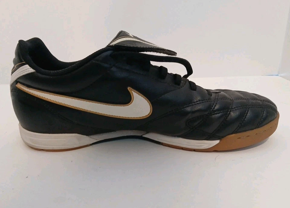 Nike Soccer Shoes 15 Black Turf Tiempo Natural III TF Football Boots 366207-018 - Image 3 of 4