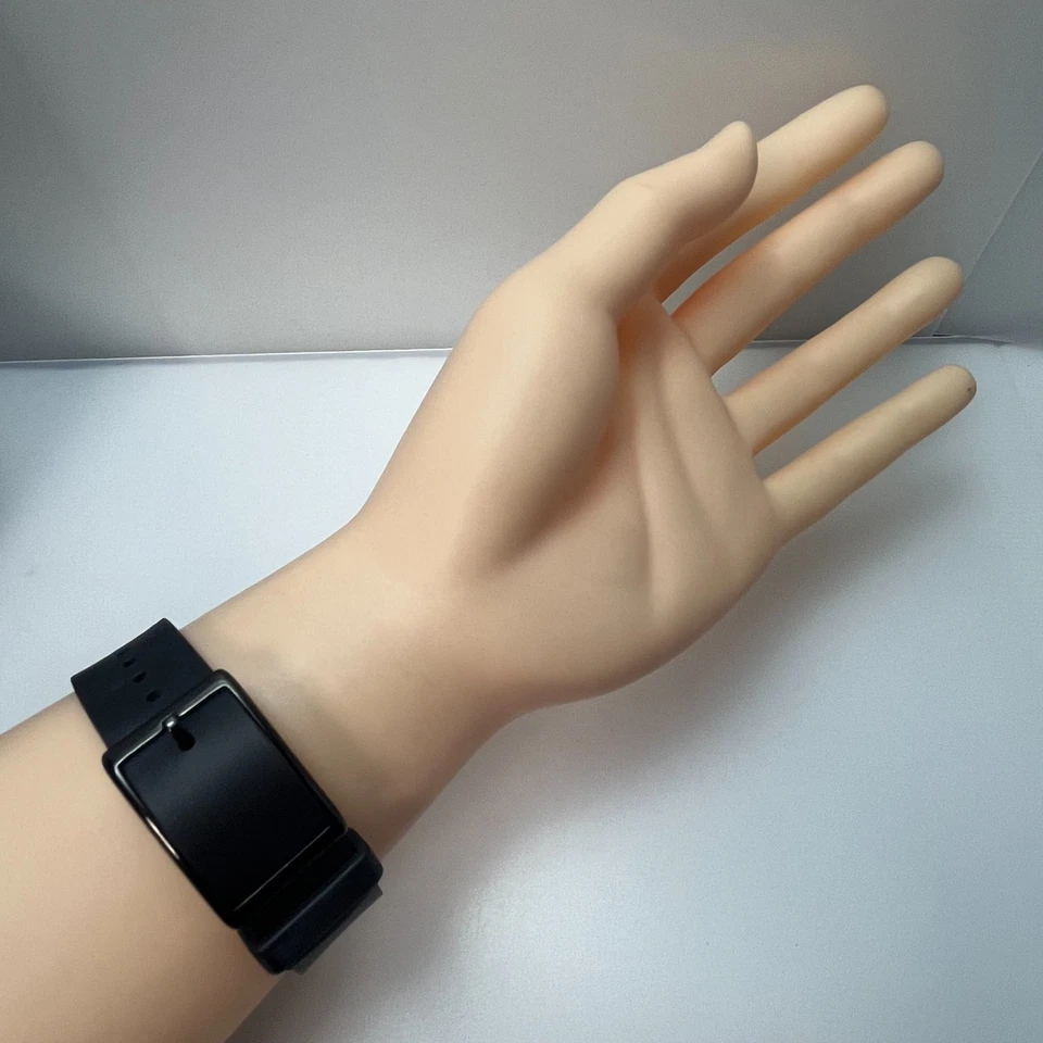 Raro Reloj ISSEY MIYAKE OVO Qz SILAR003 Diseñado por Shunji Yamanaka Japón #175B Foto 4 de 4