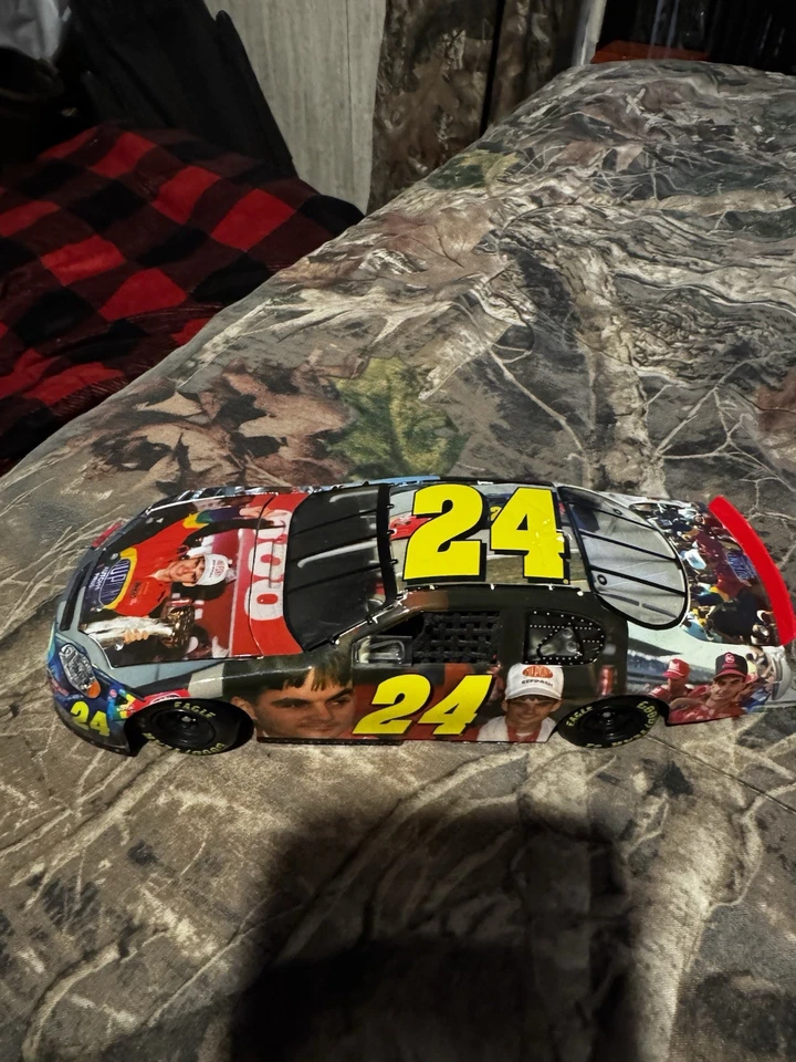 Jeff Gordon #24 Hitos / Charlotte 1994 Win 2005 Monte Carlo 1 de 6.000 Foto 3 de 4