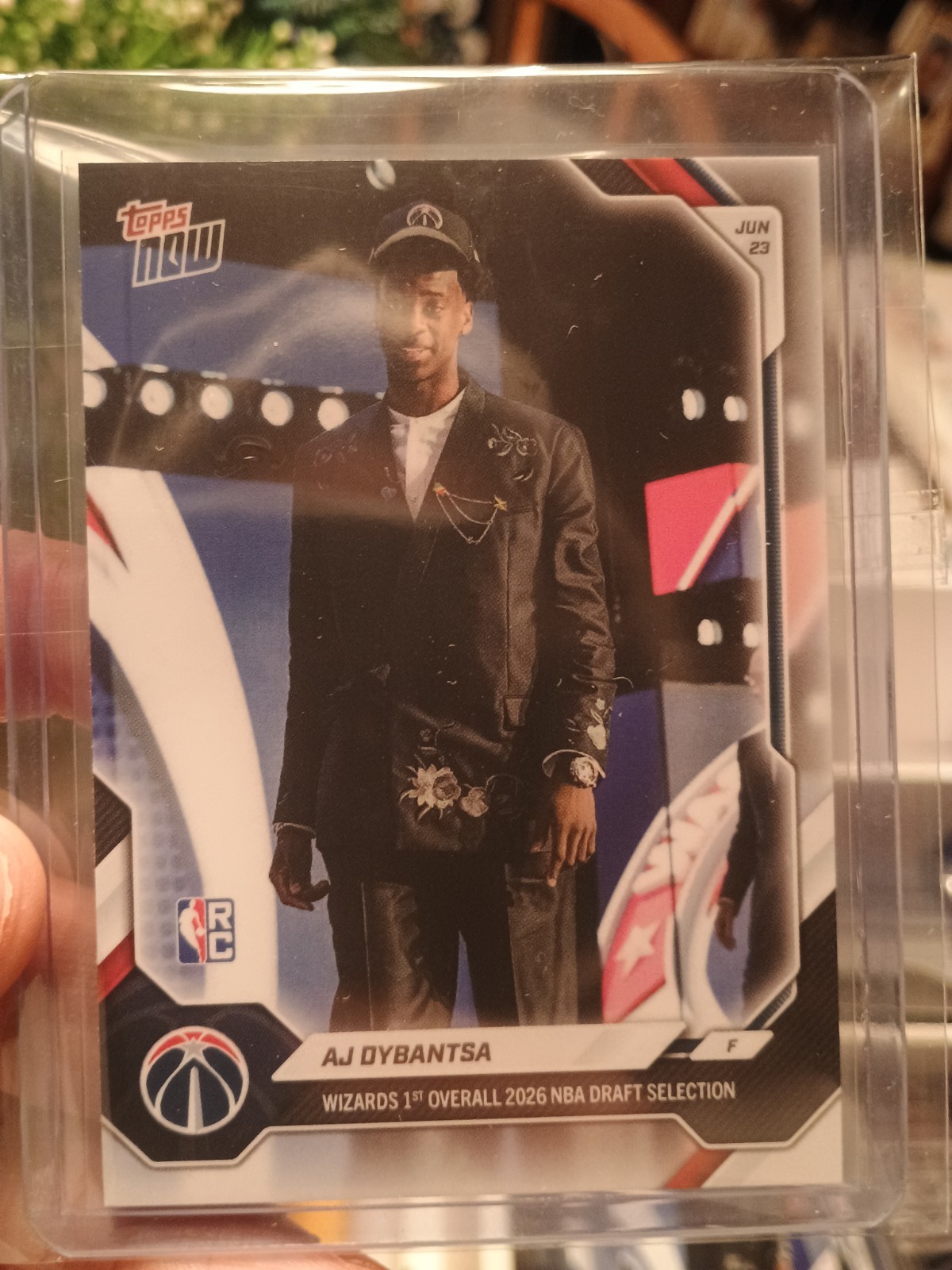 Basketball 75 Card Lot Rookies/Parallels/Inserts/5 Numbered/2 Autos/1 Patch view 14