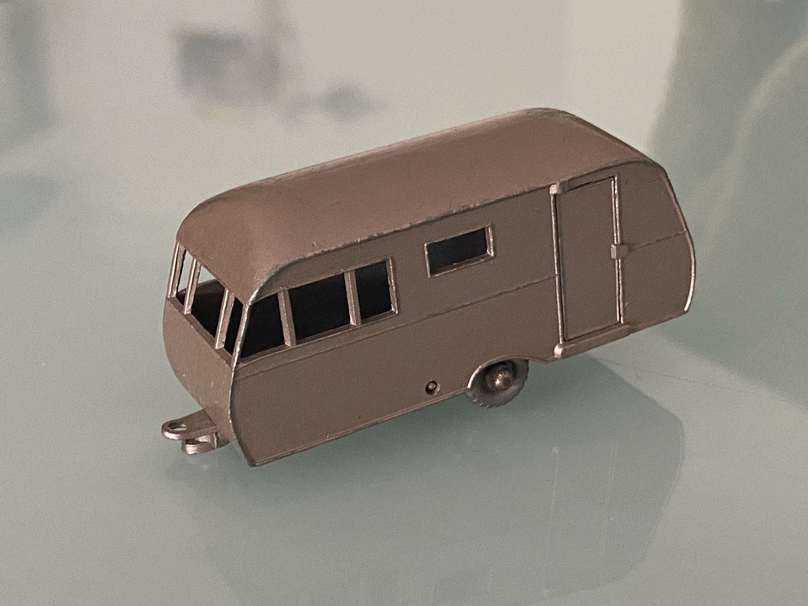 Matchbox N°23 Berkelier Cavalier + Remorque Caravane Jaune – Modèle 1948