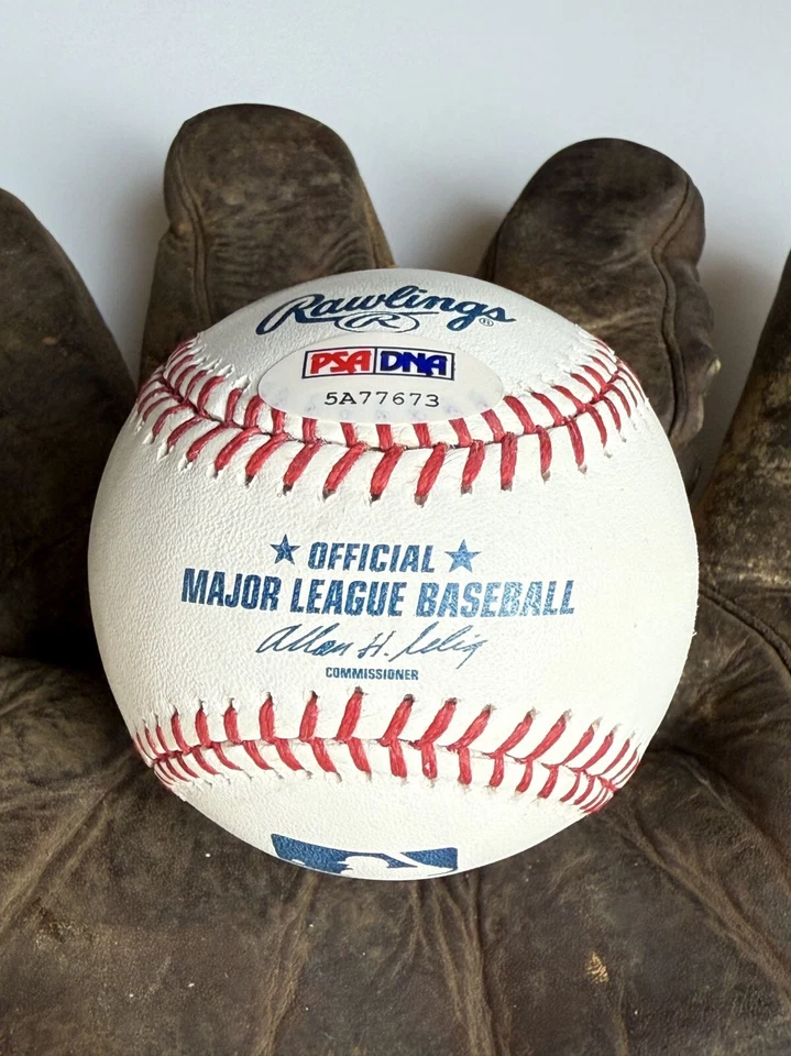 Jose Abreu Signed Autographed Official Major League (OML) Baseball : PSA/DNA - Image 3 of 4