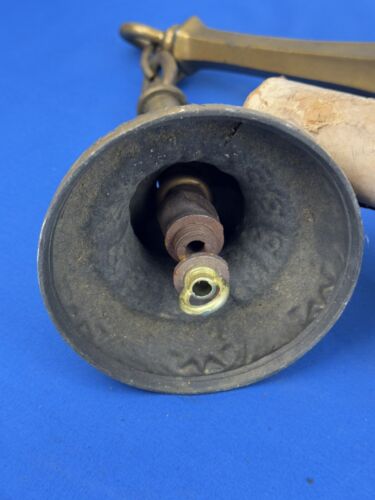 Lámpara colgante C.1915 con dosel de latón fundido, sartén y borla, 3 luces - Imagen 15 de 16