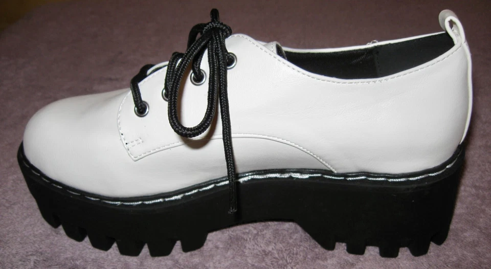 Platform BAMBOO Staging-31 Women’s White Tied Oxford Shoes; #41639; Size 7.5 - Image 4 of 4