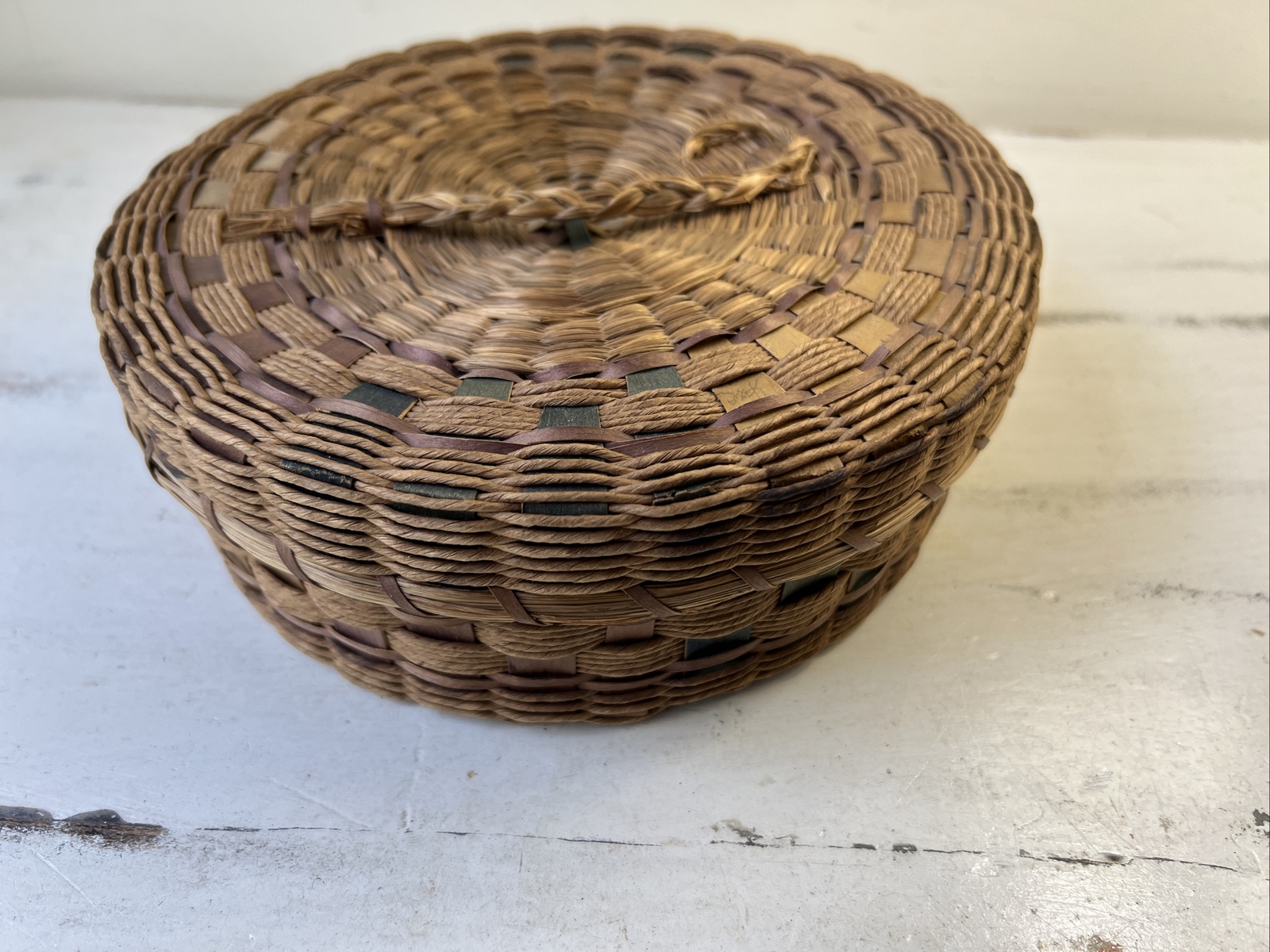 Northeast Wabanaki Abenaki Native American Sewing Basket Sweetgrass Ash