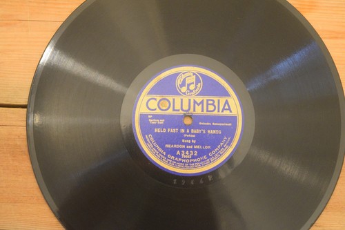 Clumbia Held Fast In A Baby's Hands (Perkins) Sung By Reason and Mellor - Picture 2 of 4