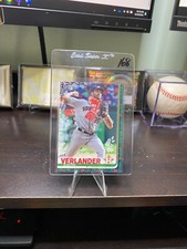 2019 Topps Holiday Justin Verlander SP Scarf Variation #HW129 Houston Astros