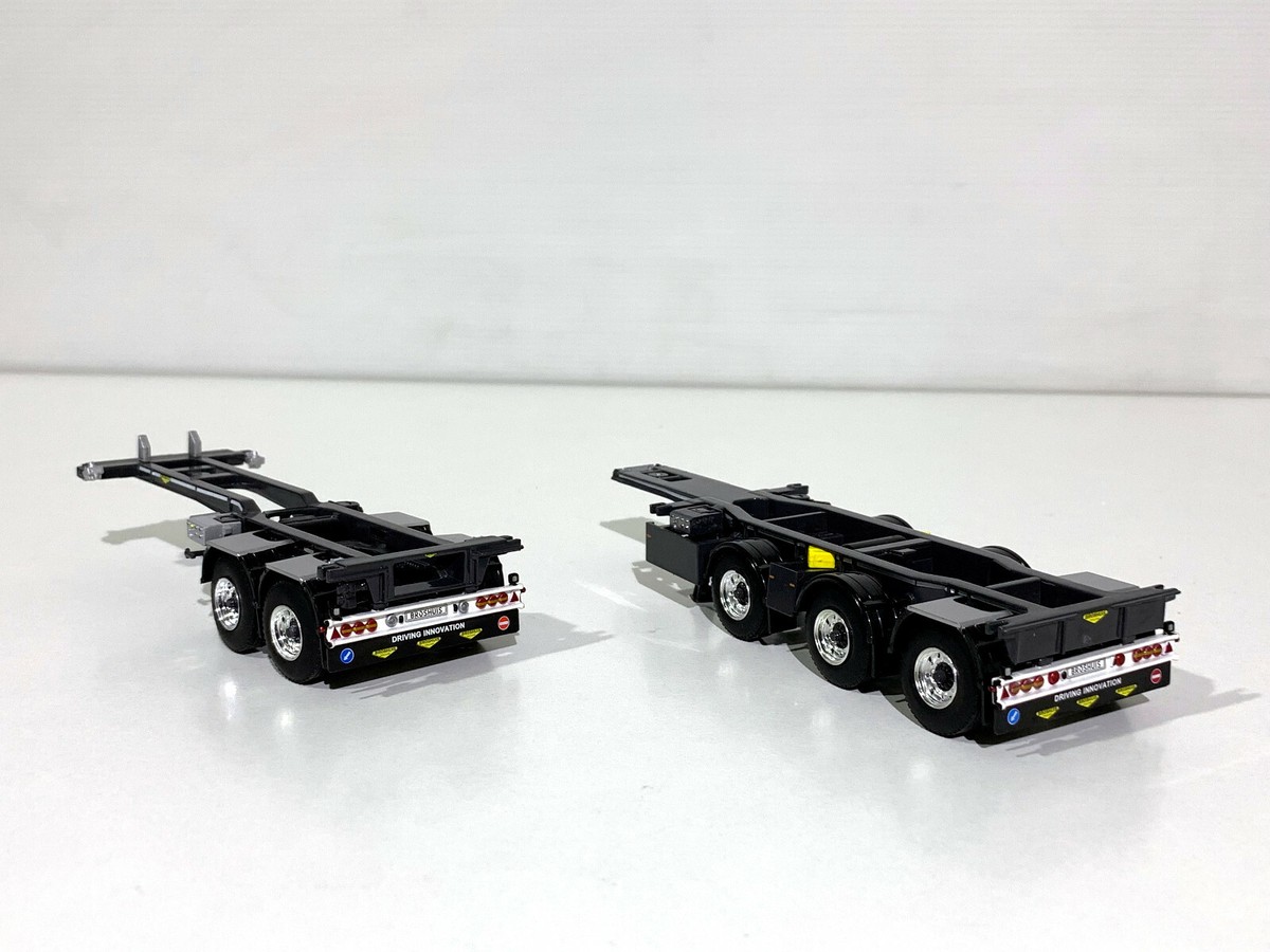 ミニカー WSI MODELS 1/50 FLAT BED TRAILER 1:50 WSI SCANIA CS20H 8X4 Low - bed Trailer Construct
