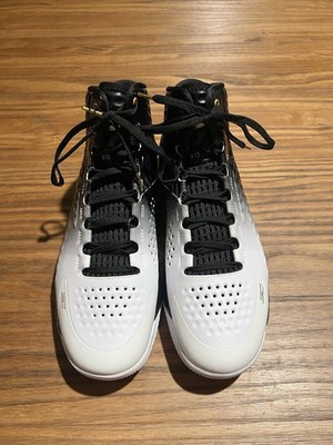 Men's Size 11.5 - Under Armour Curry 1 Retro 2022 MVP 3026051-001