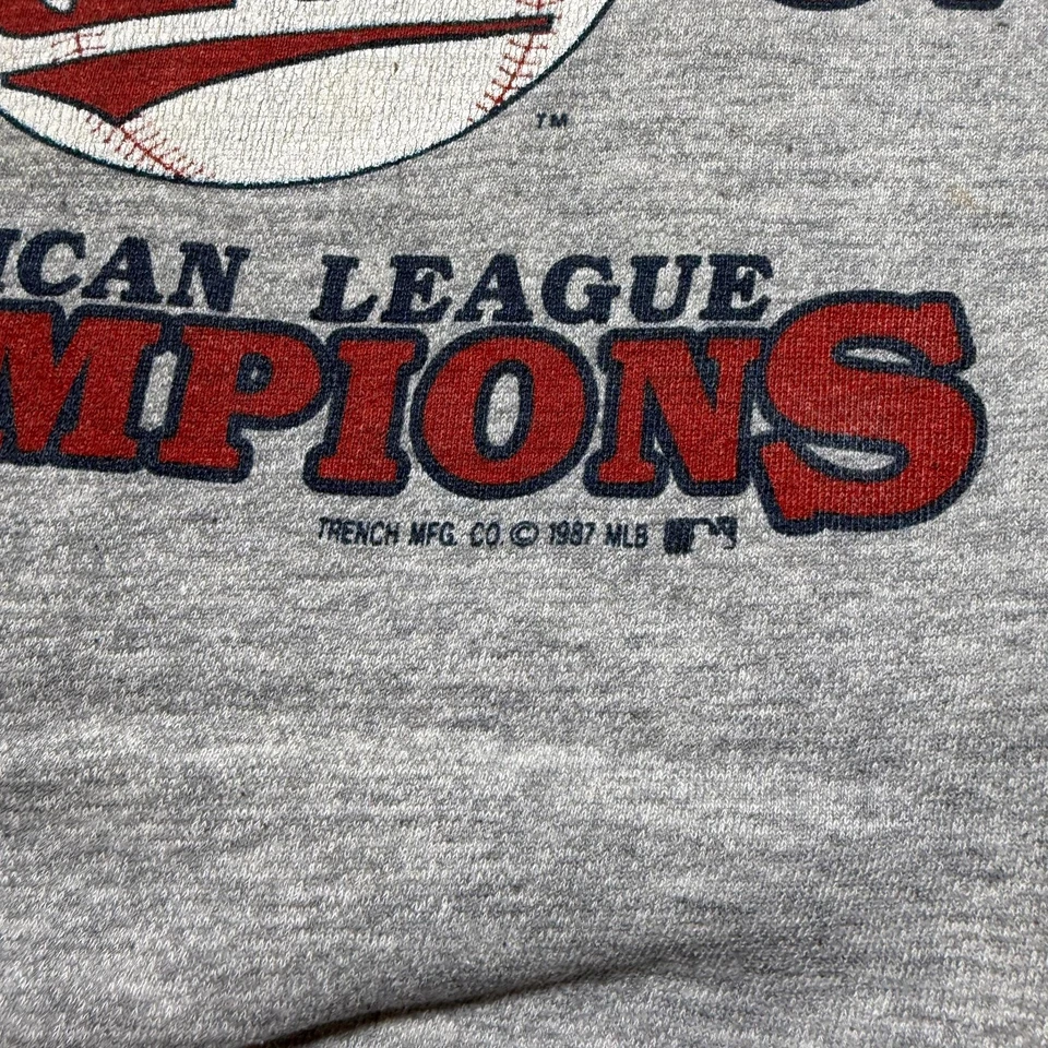 Vintage 1987 Minnesota Twins MLB American League Champions Sweatshirt - Size XL - Image 3 of 4
