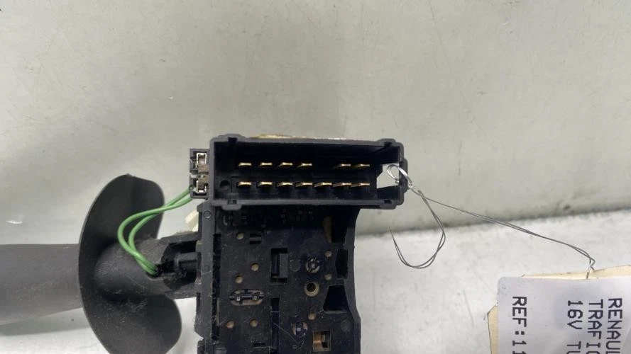 Commodo d'essuie glaces RENAULT TRAFIC 2 PHASE 2 7701065910 - Photo 2/4