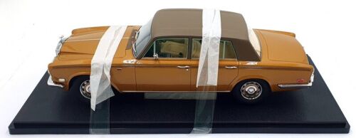 Cult 1/18 Scale CML036-2 - 1975 Rolls-Royce Silver Shadow - Met. Gold - Picture 3 of 5