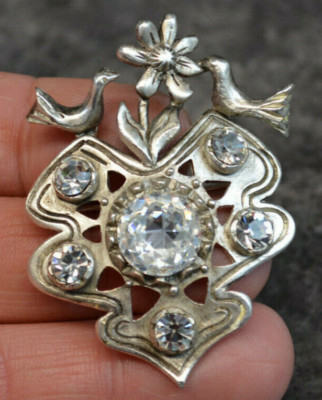 SCHMUCK DESIGNER - HAUTE COUTURE - SEHR SCHÖNE BROSCHE CHRISTIAN LACROIX #55