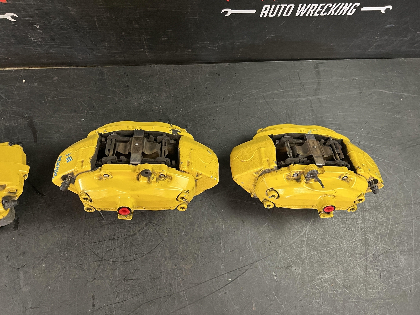 08-16 MASERATI GRANTURISMO FRONT REAR LEFT RIGHT YELLOW BRAKE CALIPERS 20833300