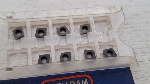 8 Stellram carbide inserts EPEW 060210 GH1 ( EPMT 06 02 10  EPEW060210 EPGT ) - Picture 1 of 2