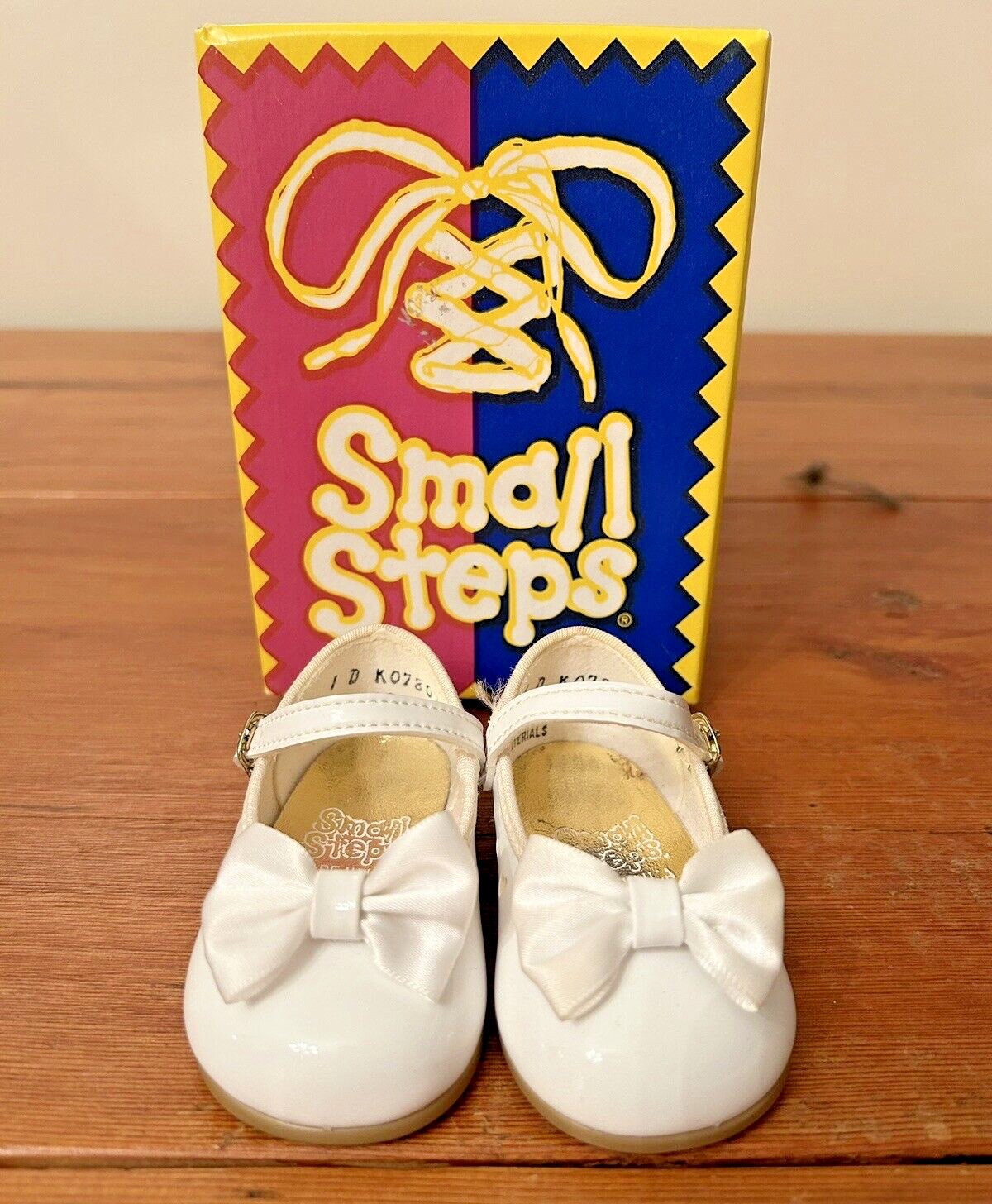 White Bows Hearts Small Steps Sz 1 Nib